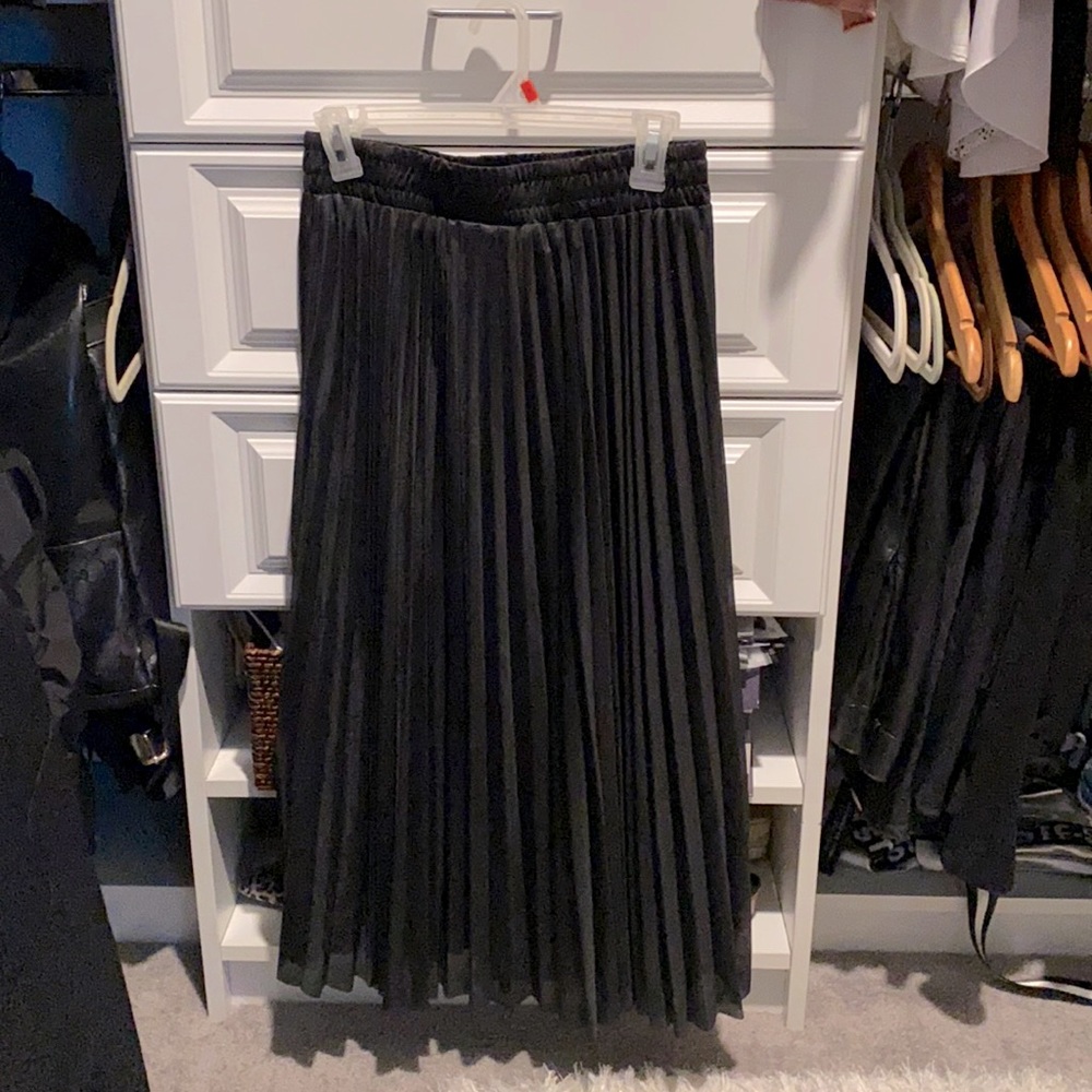 Pleaded skirt